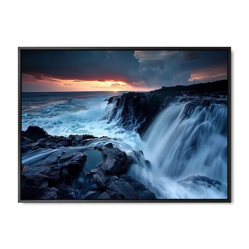 Klippeudsigt Vandfald – 70x100 cm – Sort ramme