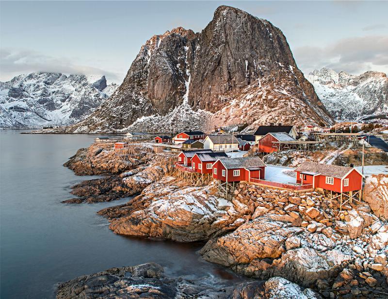 Lofoten Landsby af Frank Olsen