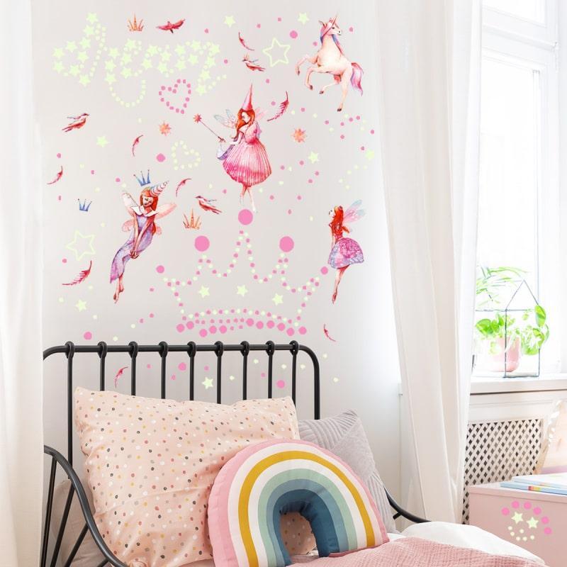 Selvlysende wallstickers med enhjørninger og stjerner