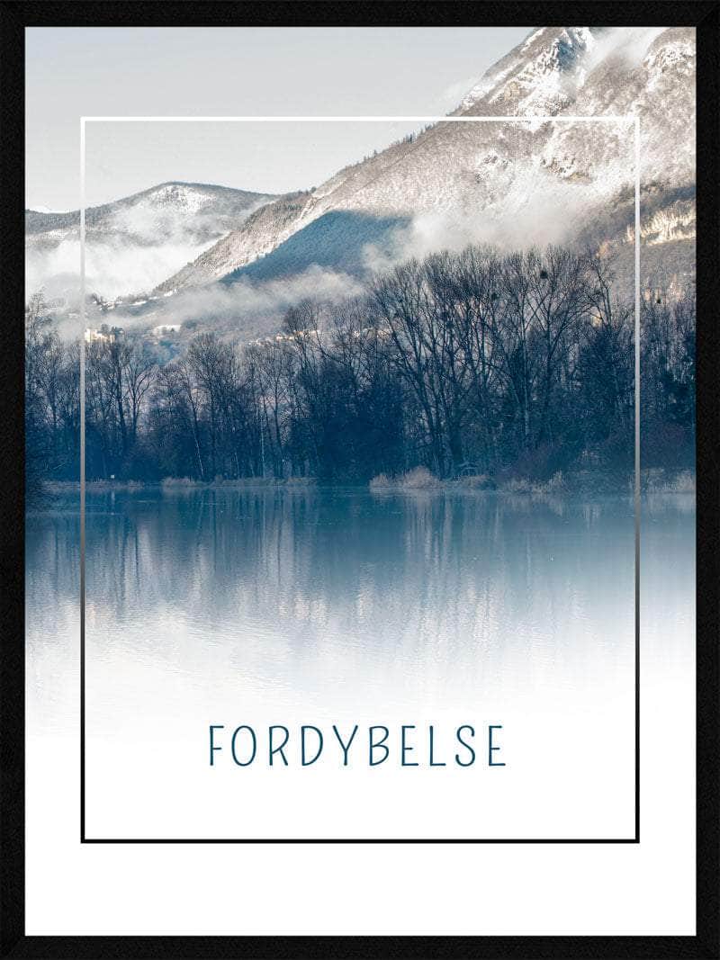Fordybelse Plakat - Smuk Naturplakat med Sø og Sne