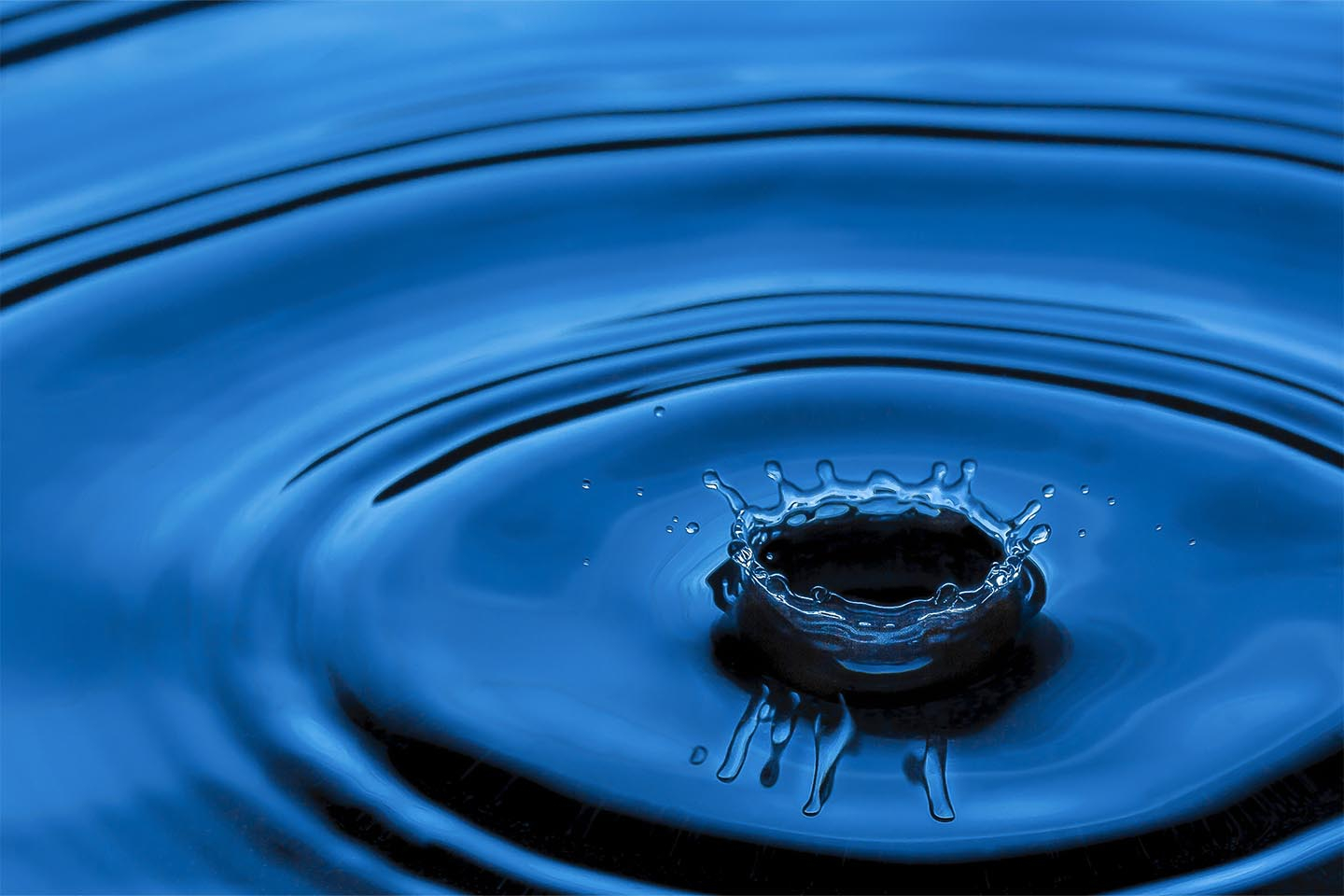 Unikt foto "Water Drop Splash II" af Rasmus Gundorff
