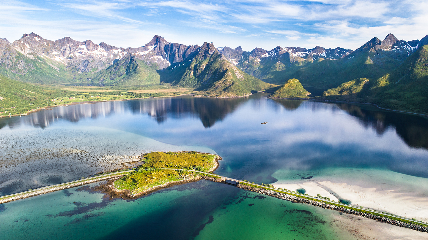 Sommer i Lofoten - Unikt kunsttryk af Frank Olsen