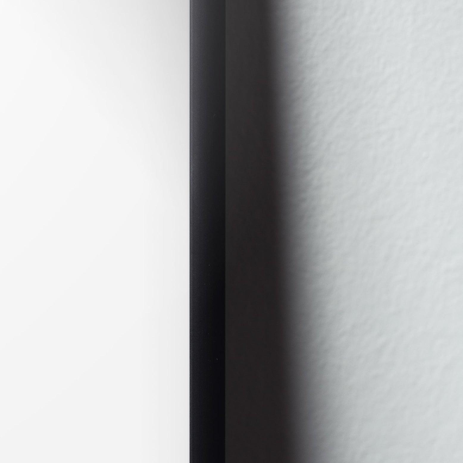 Sort aluminiumsramme fra Plakatsnedkeren - Fri fragt!